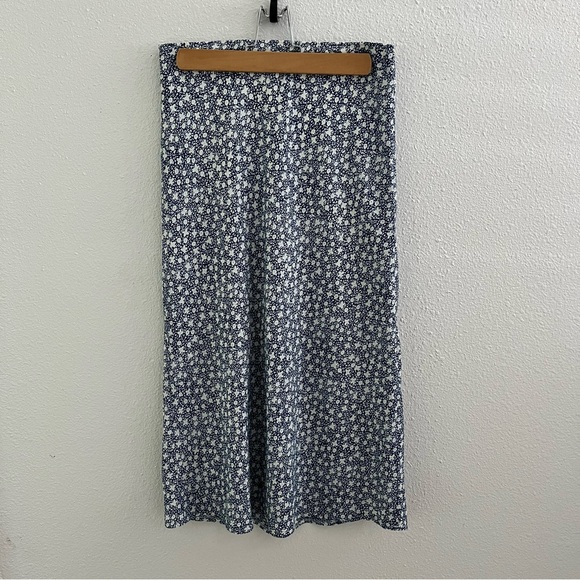 Princess Polly Blue and White floral skirt - Picture 1 of 4
